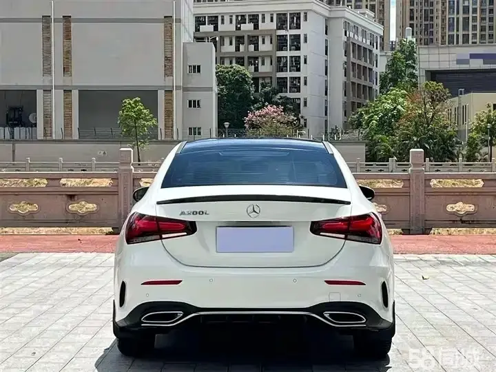 Mercedes-Benz A Class 2019 car image #9
