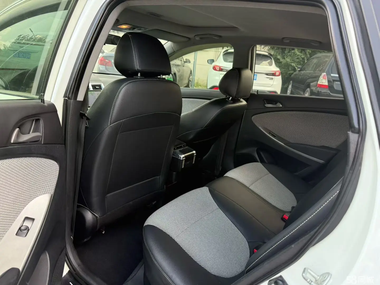 Hyundai Reina Hatchback 2014 #9 Hyundai Reina Hatchback 2014 immagine di auto #9