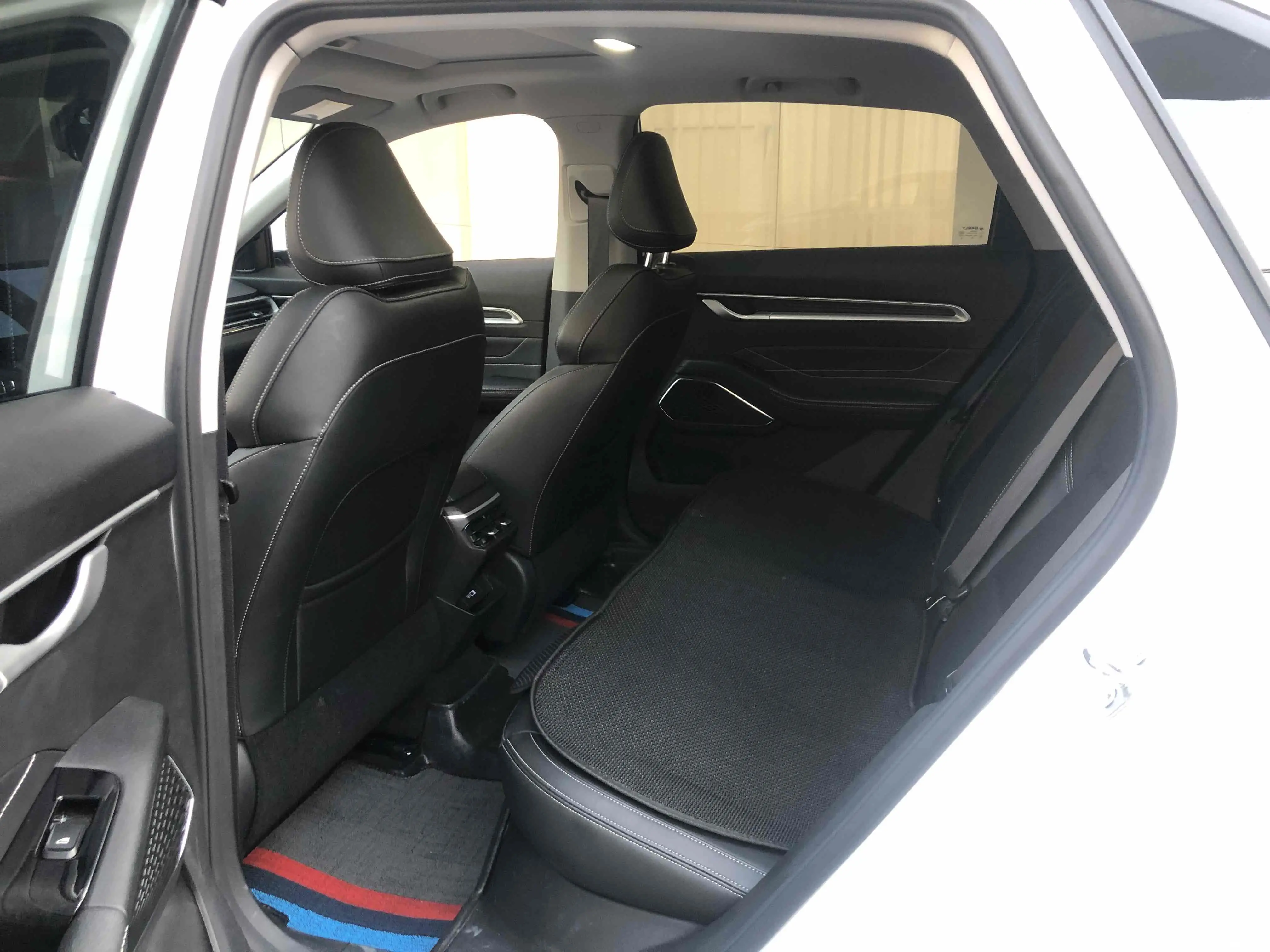 GEELY Emgrand 2023 car image #9