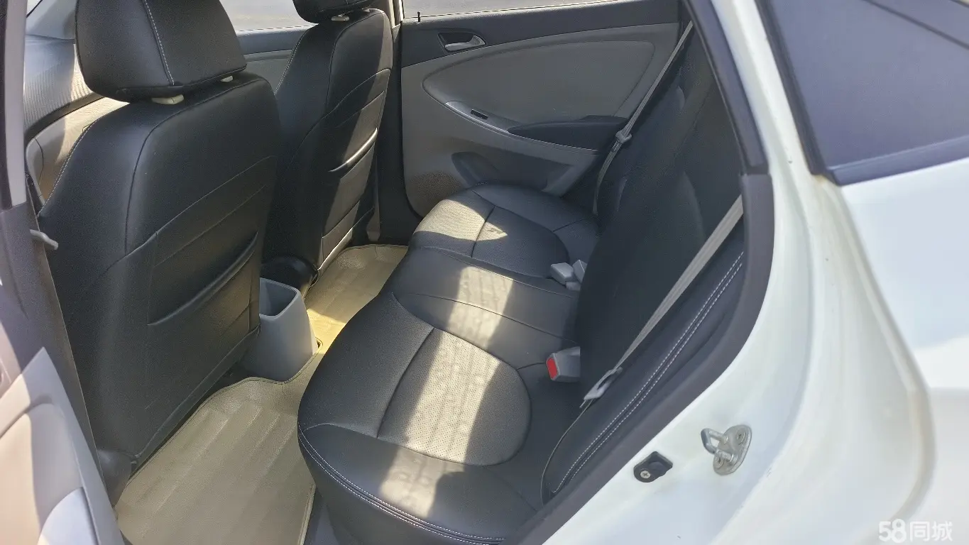 Hyundai Reina Hatchback 2014 #9 Hyundai Reina Hatchback 2014 immagine di auto #9