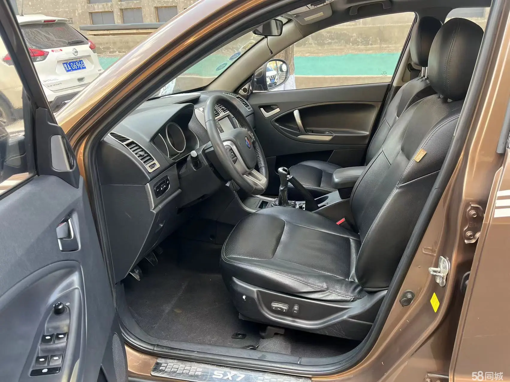 GEELY SX7 2014 car image #9