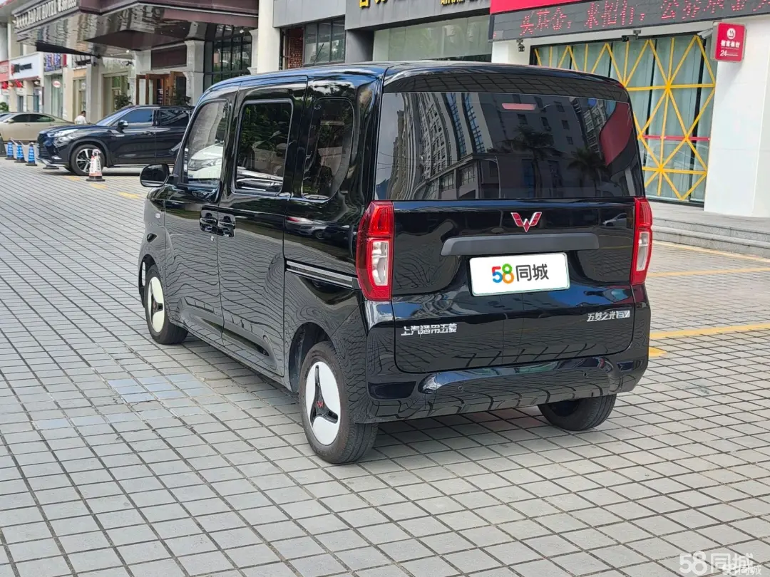 五菱汽车 五菱之光新能源 2025 汽车图片 #9