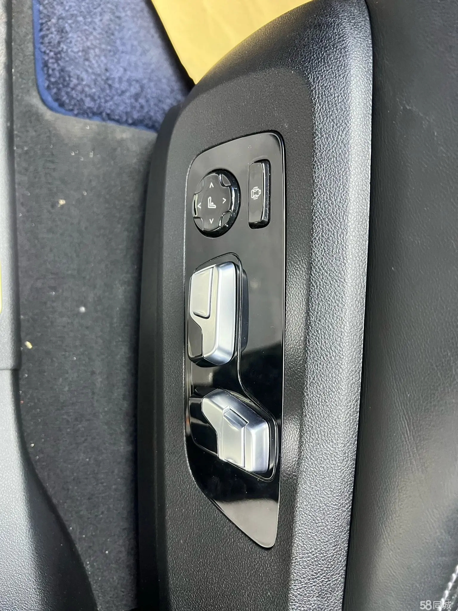 BMW X5 M 2022 #9 BMW X5 M 2022 car image #9