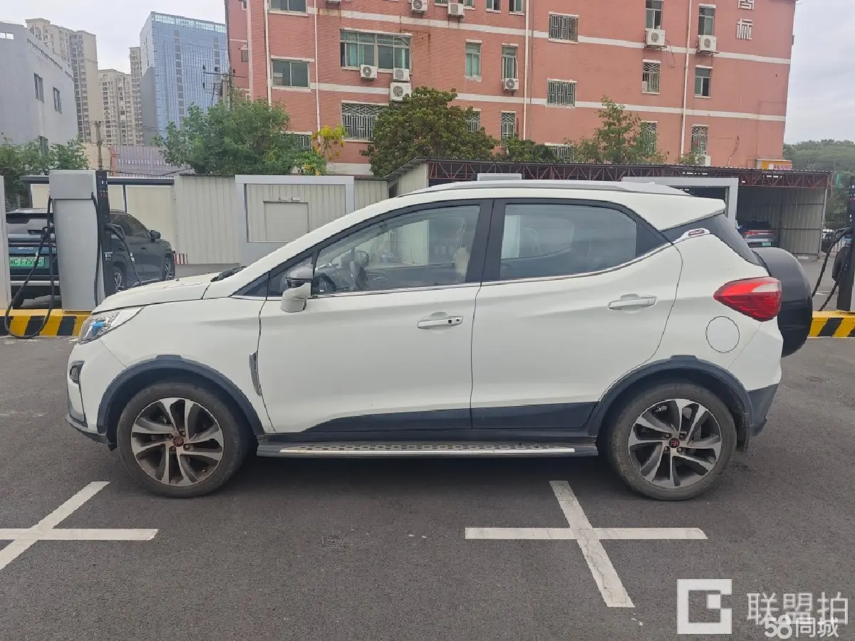 BYD Yuan 2016 car image #9