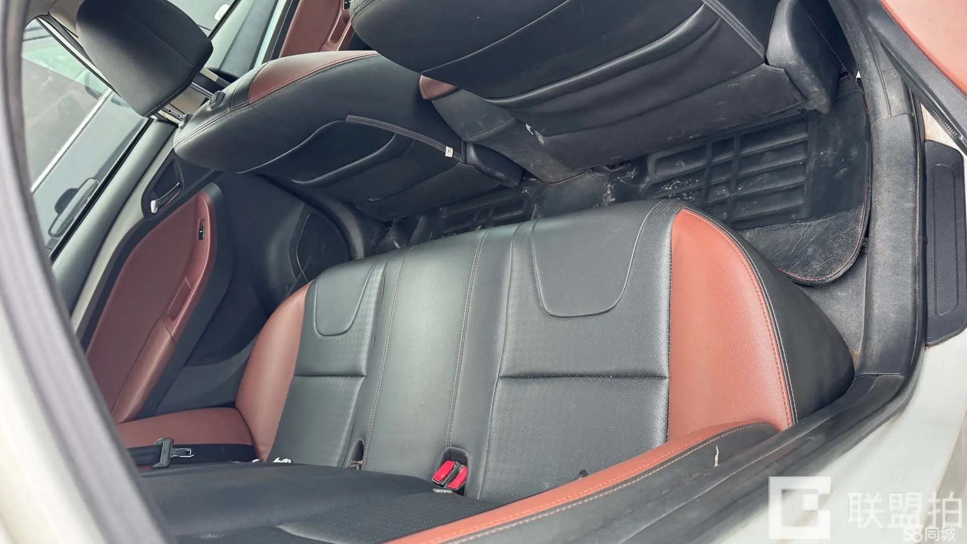 BYD G5 2015 immagine di auto #9