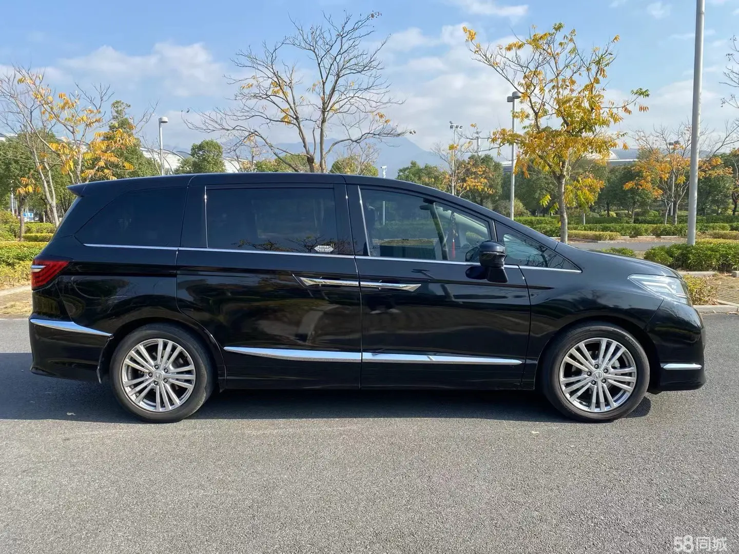 Honda Elysion 2018 car image #9