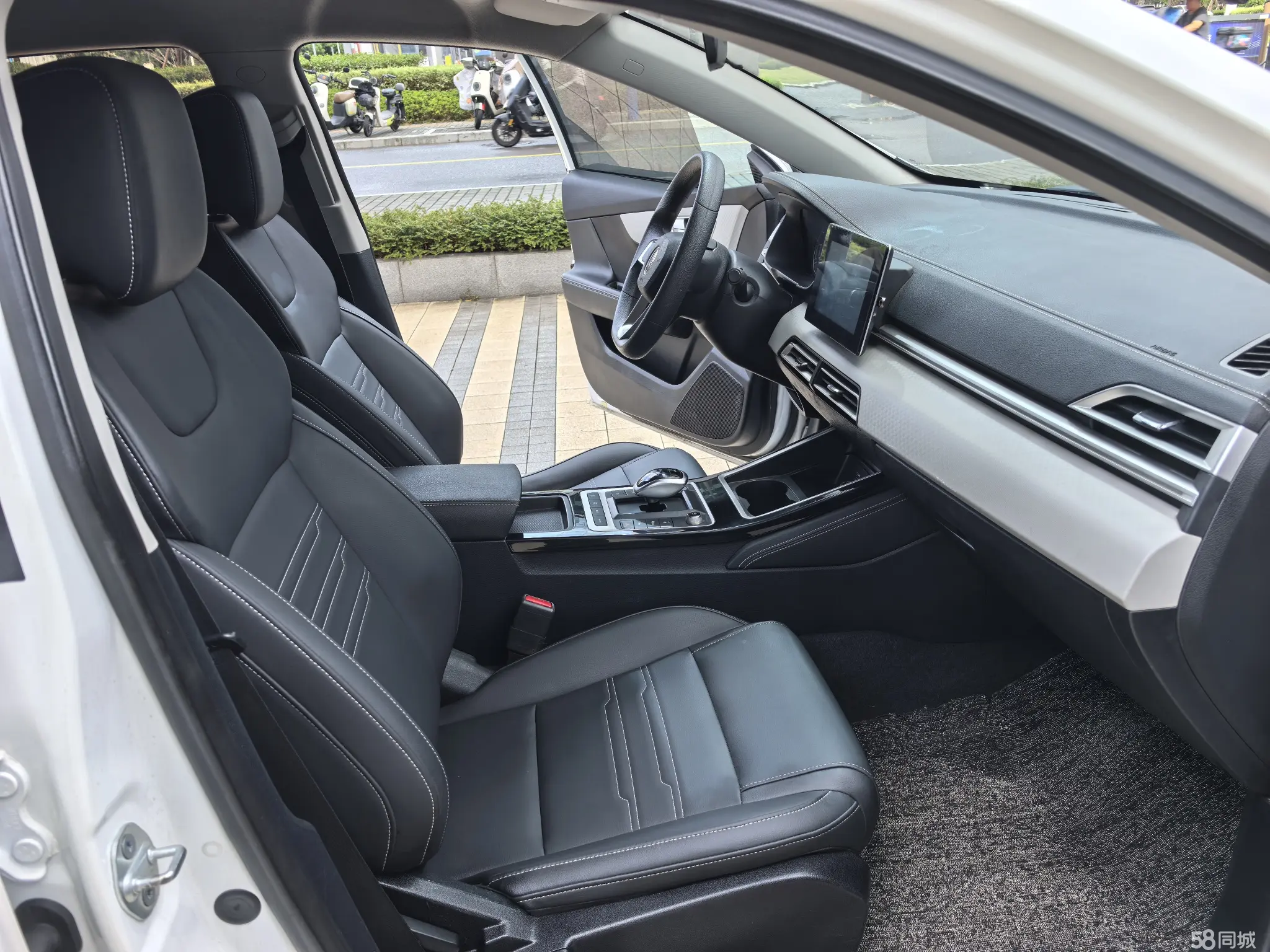 BYD Qin New Energy 2021 car image #9