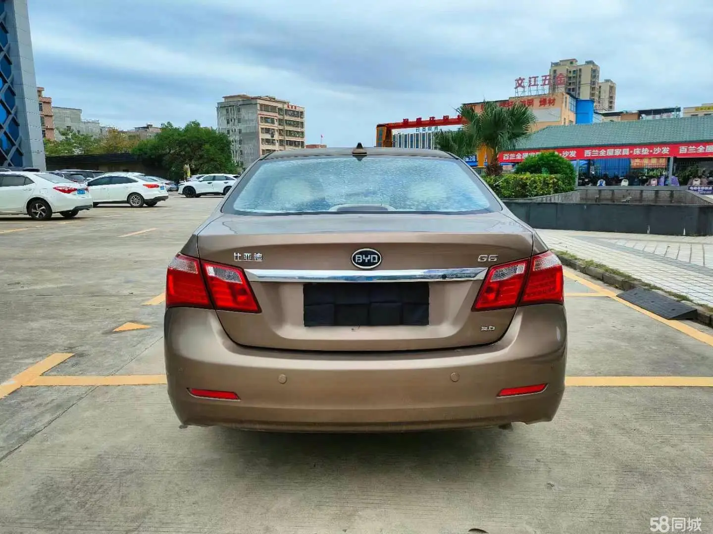 BYD G6 2012 car image #9