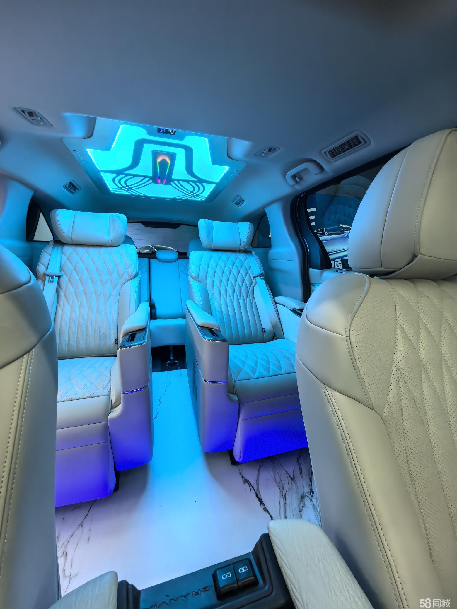 Toyota Granvia 2023 immagine di auto #9