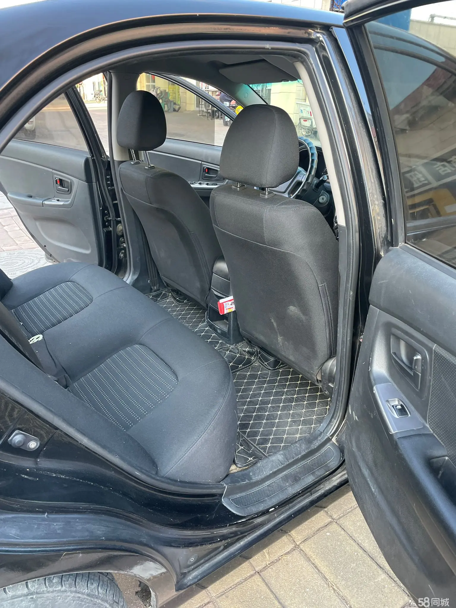 Kia Cerato 2010 imagen de coche #9