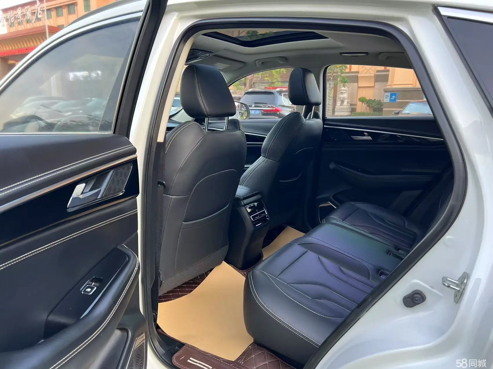 Changan CS85 Coupe 2020 صورة سيارة #9