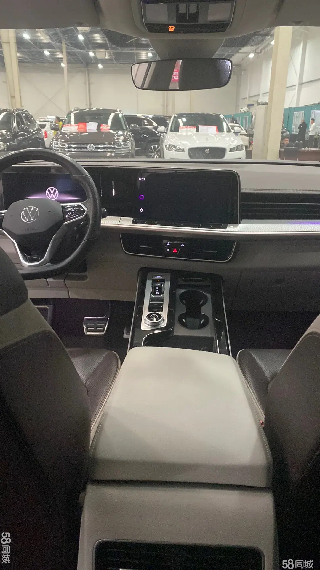 Volkswagen Tavendor 2022 car image #9