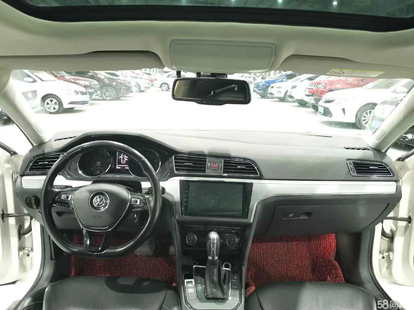 Volkswagen Lamando 2015 immagine di auto #9