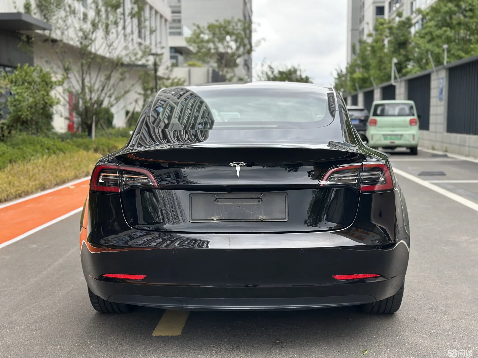 Tesla Model 3 2020 car image #9
