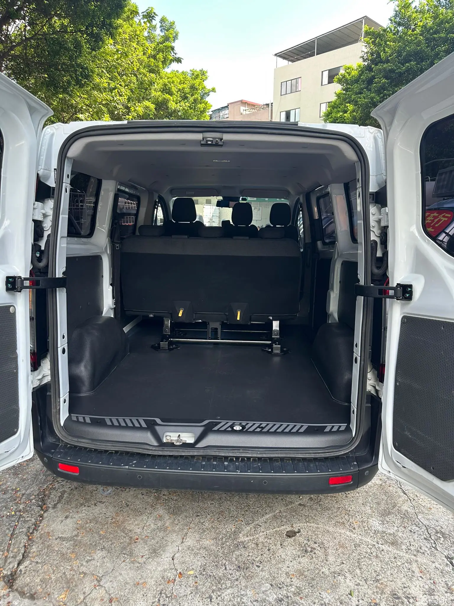 Ford Transit 2023 immagine di auto #9