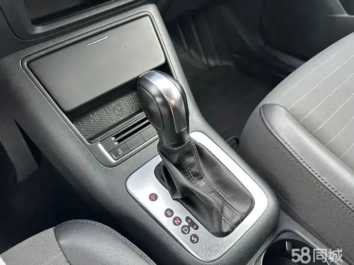 Volkswagen Tiguan 2013 car image #9