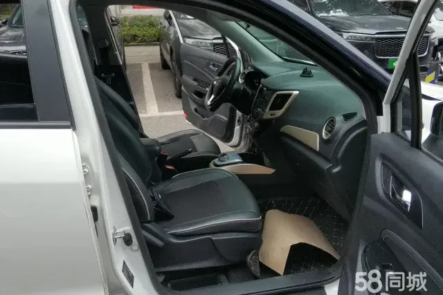 Changan CS15 EV 2019 immagine di auto #9