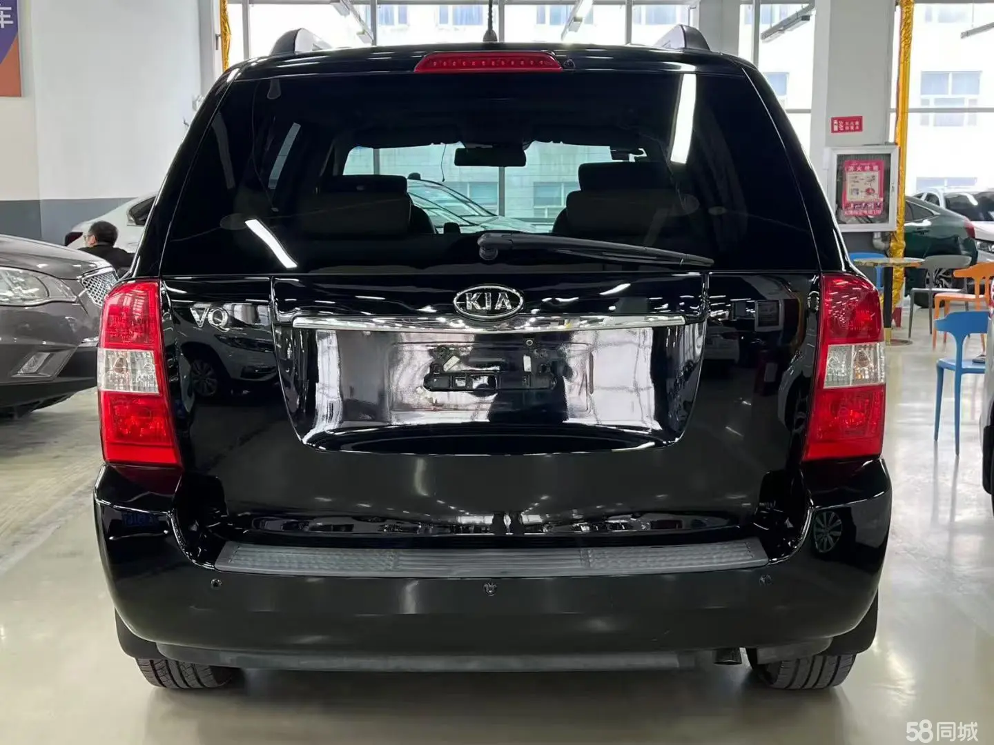 起亚 斯汀格 2010 汽车图片 #9