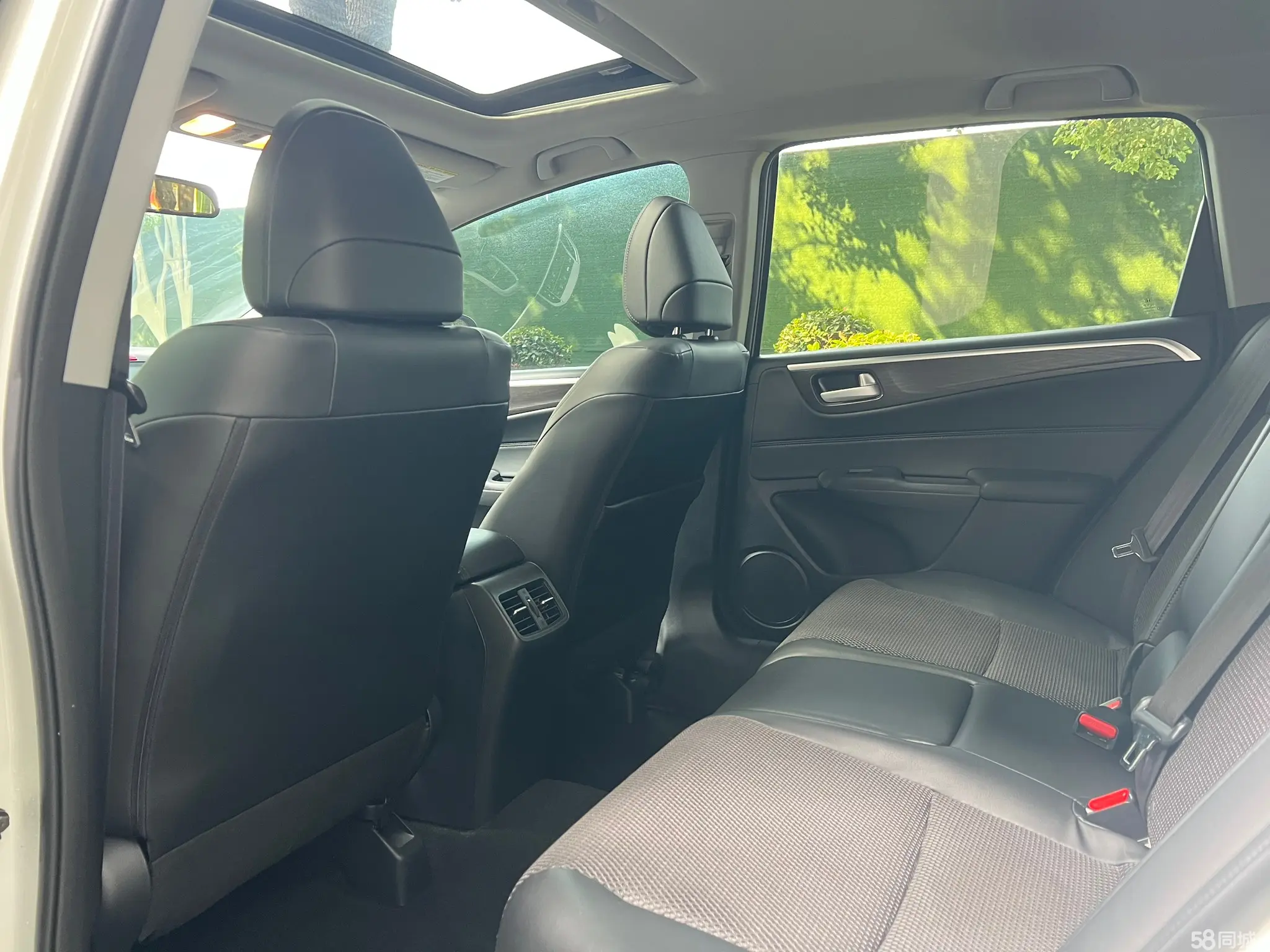 Honda Jade 2016 car image #9