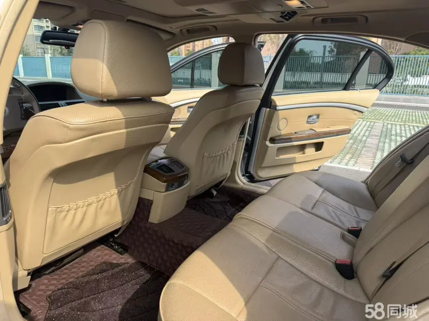 BMW M760Le 2003 car image #9