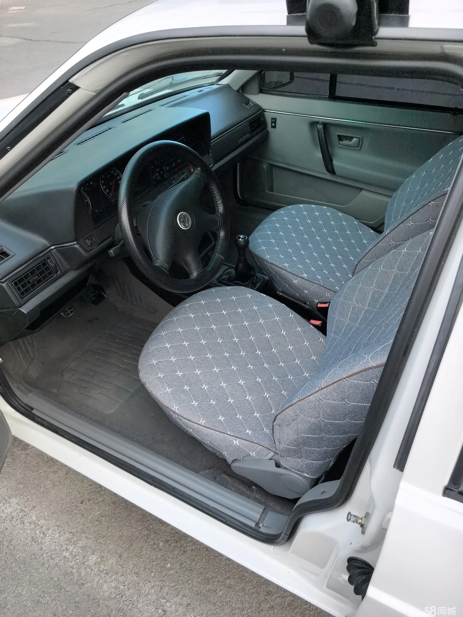 Volkswagen Santana Classic 2013 изображение автомобиля #9