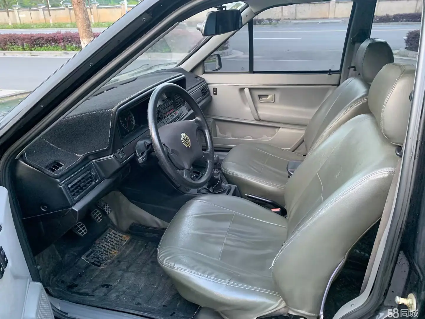 Volkswagen Santana Classic 2010 изображение автомобиля #9