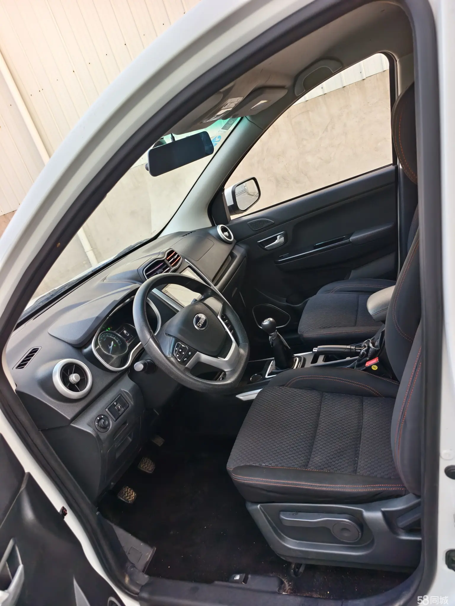 SWM X3 2019 imagen de coche #9