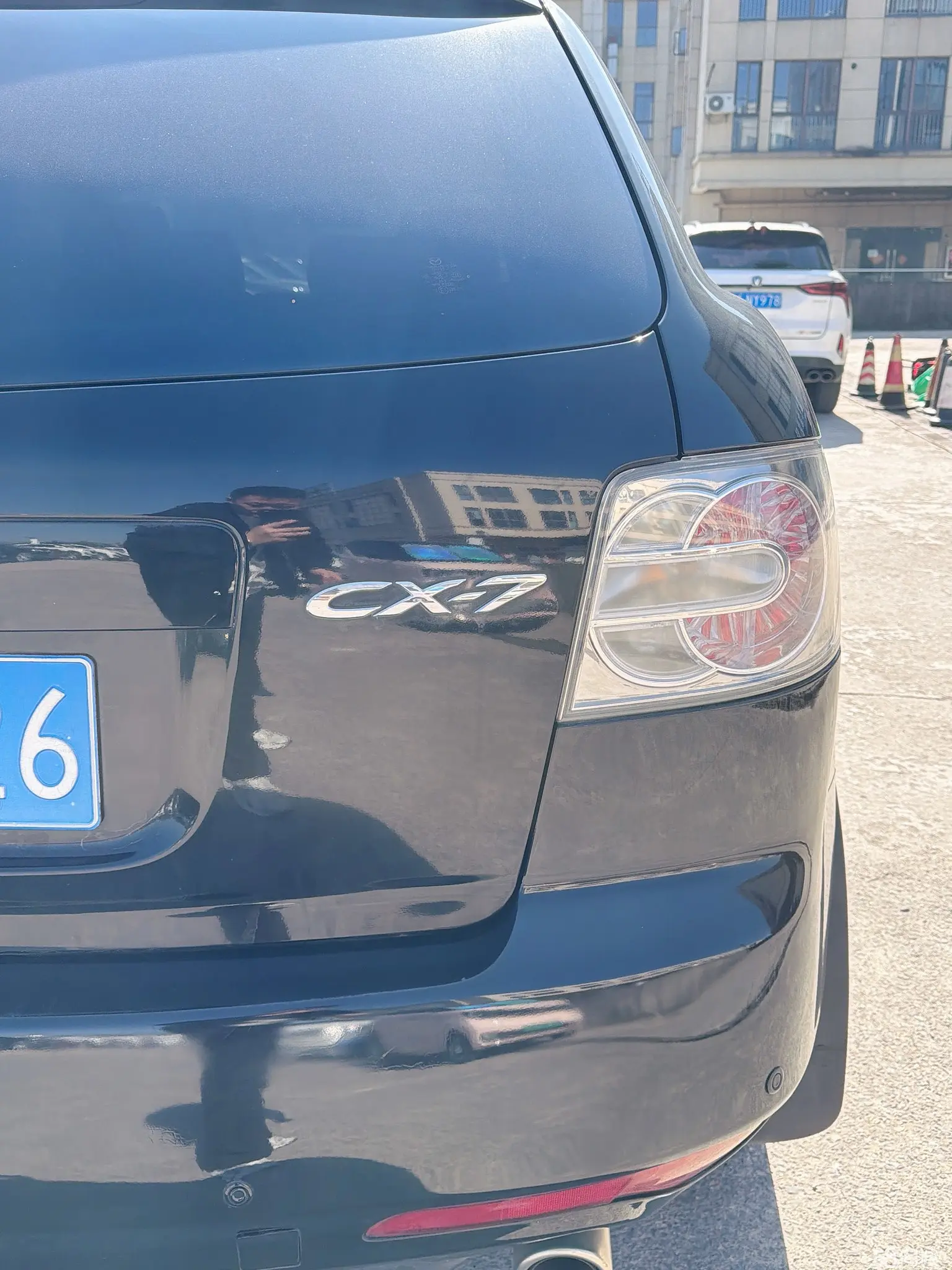 Mazda CX-7 (Imported) 2010 car image #9