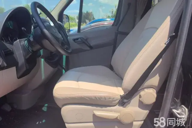 Mercedes-Benz Sprinter 2013 car image #9