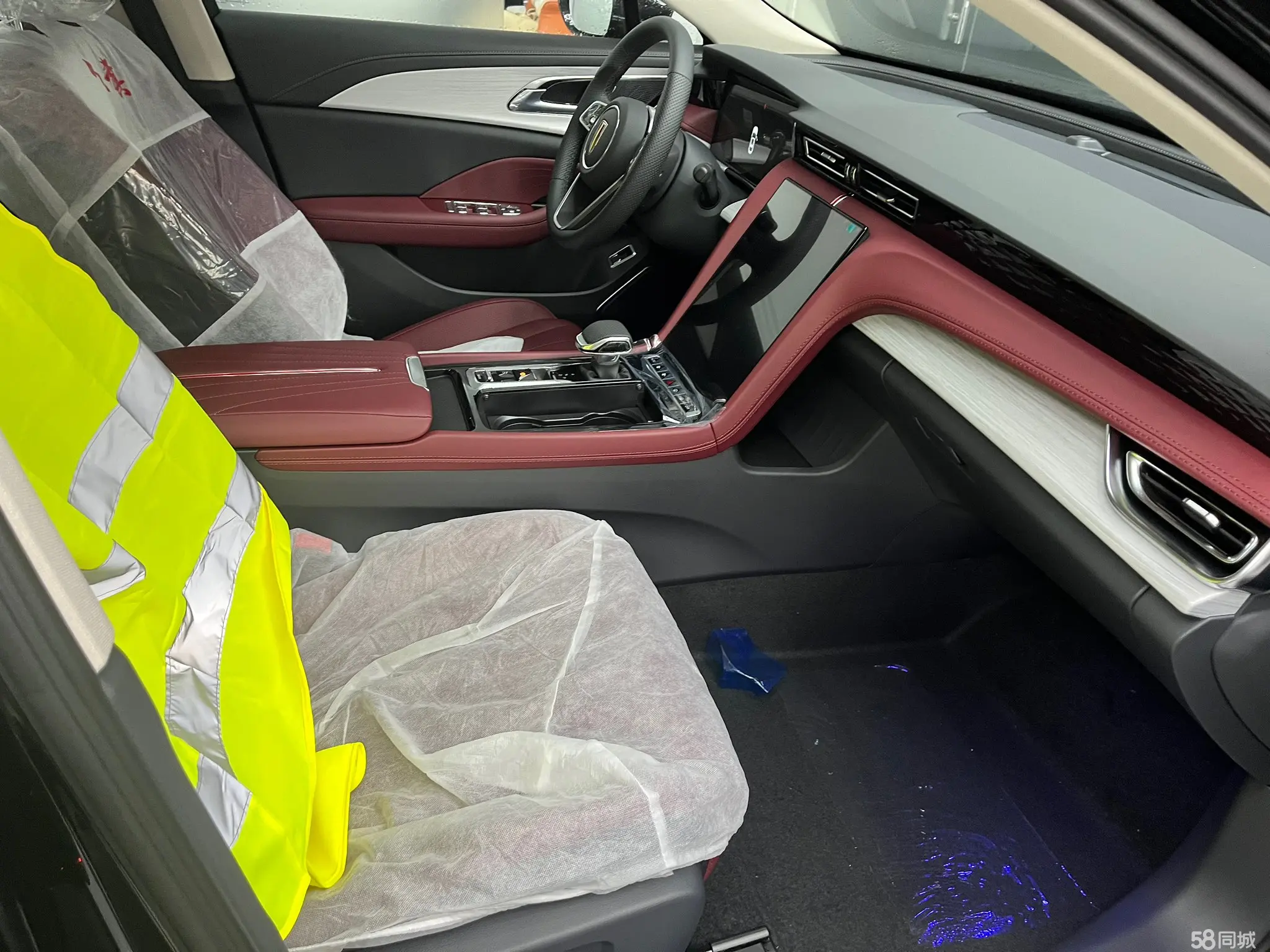 HongQi H5 2025 car image #9