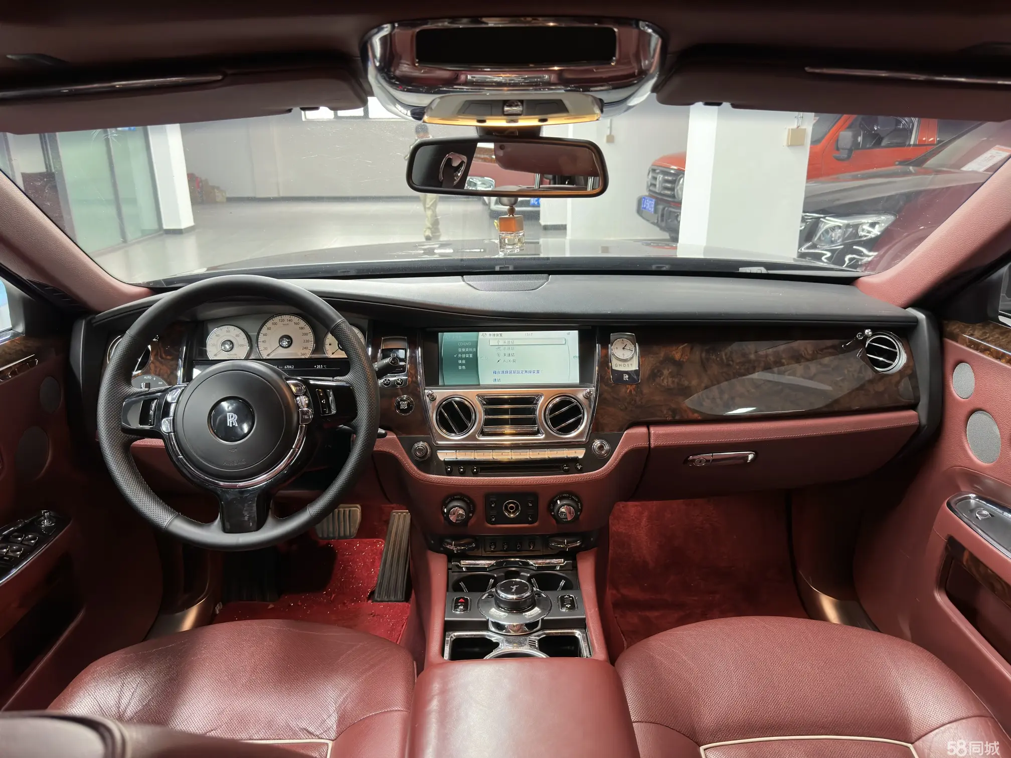 劳斯莱斯 古思特 2014 汽车图片 #9