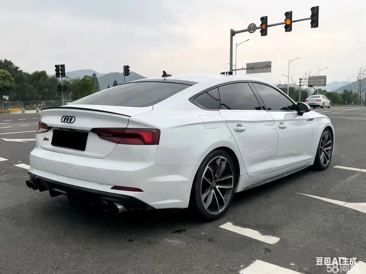 Audi S5 2019 imagem de carro #9