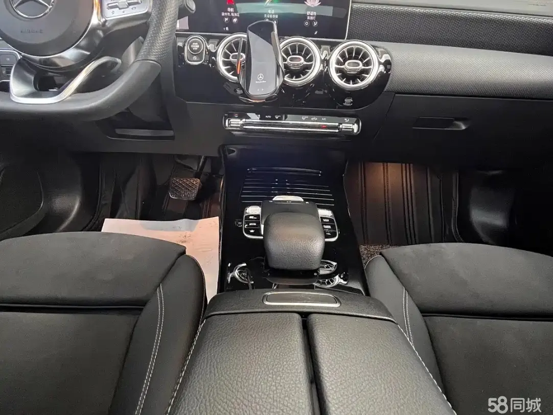 Mercedes-Benz A Class 2019 car image #9