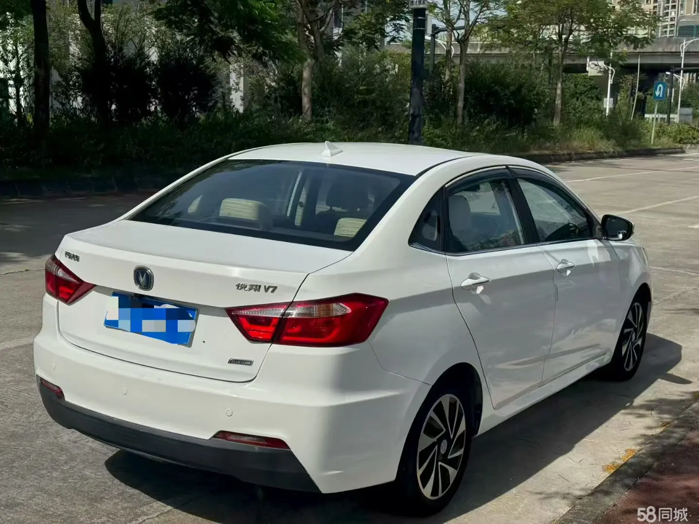 Changan Alsvin V7 2015 car image #9