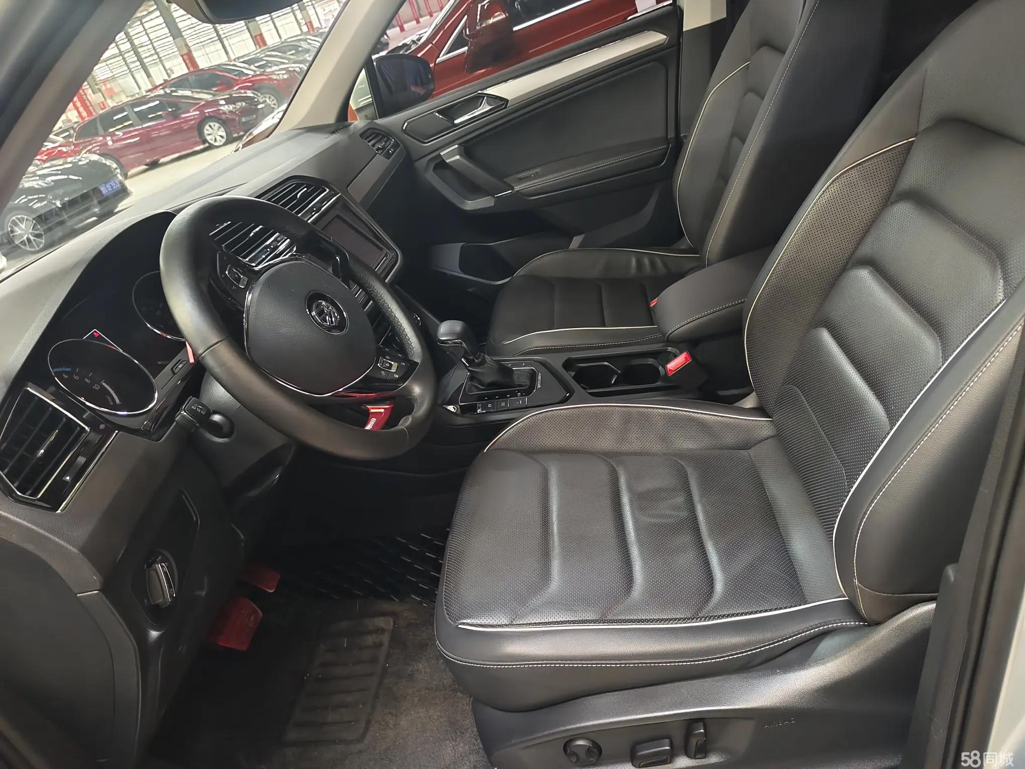 Volkswagen Tiguan L New Energy 2019 изображение автомобиля #9