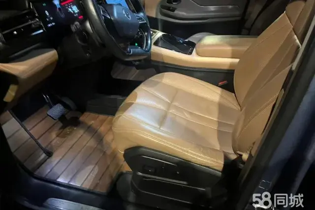 NIO ES8 2019 car image #9