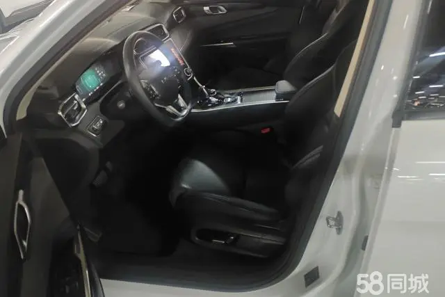 Lynk & Co 01 EM-P 2020 car image #9