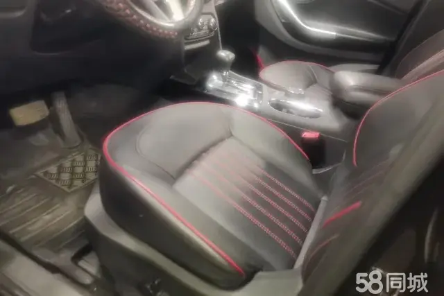 Soueast DX7 2017 car image #9