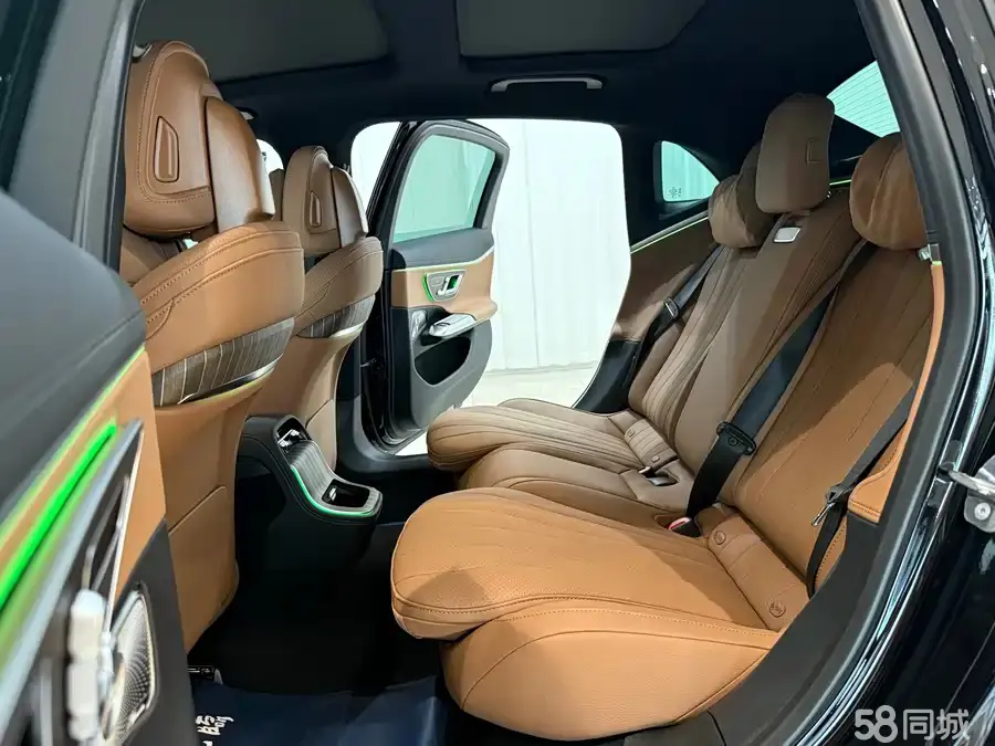 Mercedes-Benz E Class 2025 car image #9