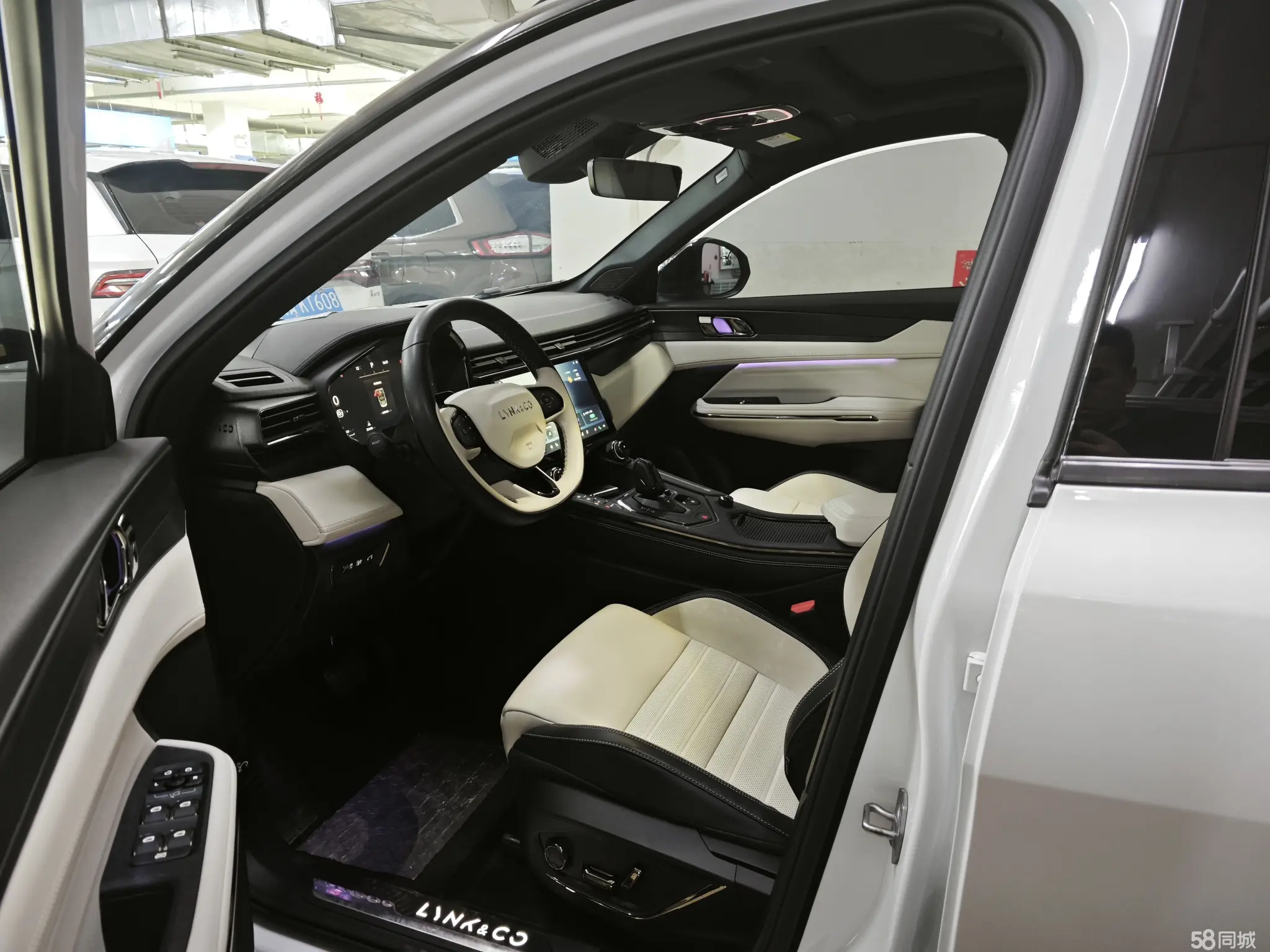 Lynk & Co 01 EM-P 2022 #9 Lynk & Co 01 EM-P 2022 car image #9