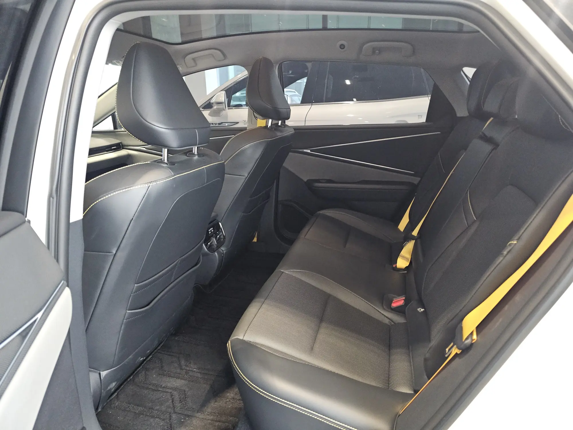 Toyota bZ5 2025 #9 Toyota bZ5 2025 car image #9