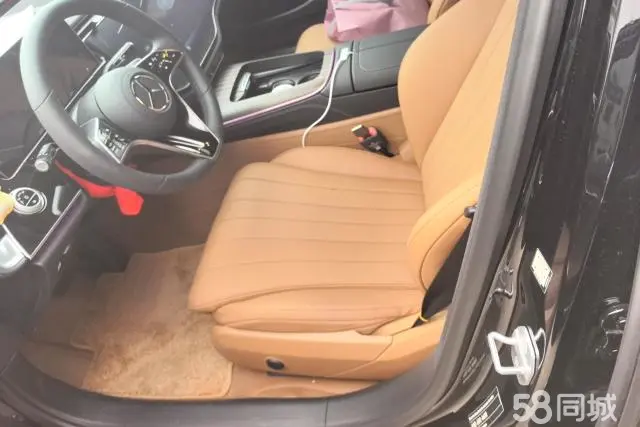 Mercedes-Benz E Class 2025 car image #9