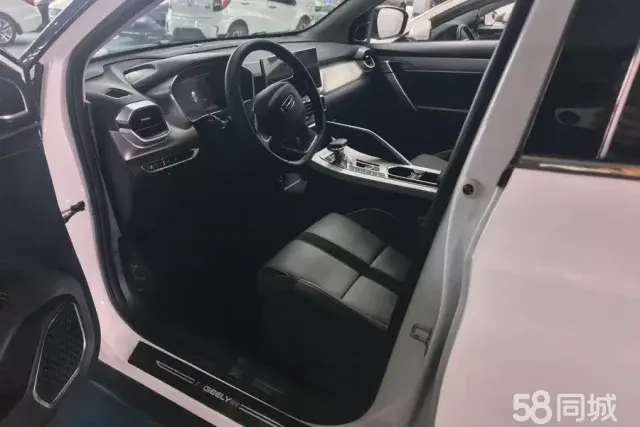 GEELY Coolray 2023 car image #9