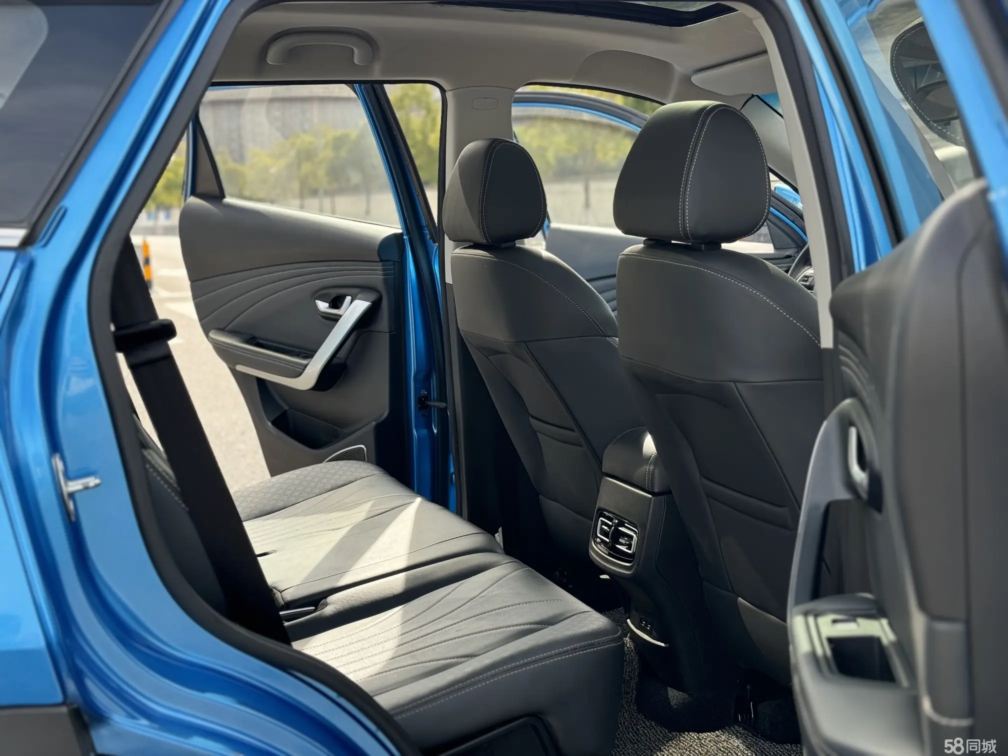 Jetour X70 2019 car image #9