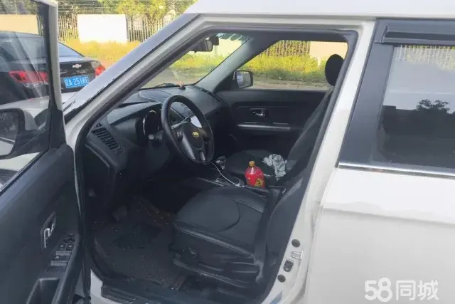 起亚 秀尔 2015 汽车图片 #9