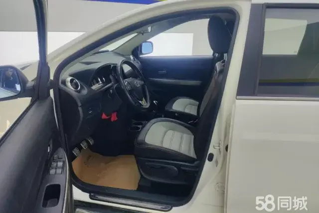 Great Wall M4 2015 car image #9