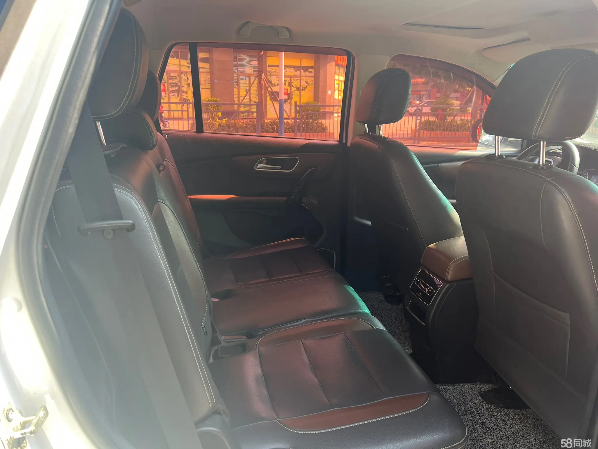 SWM斯威汽车 SWM斯威X7 2018 汽车图片 #9