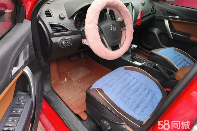 MG GT 2016 car image #9