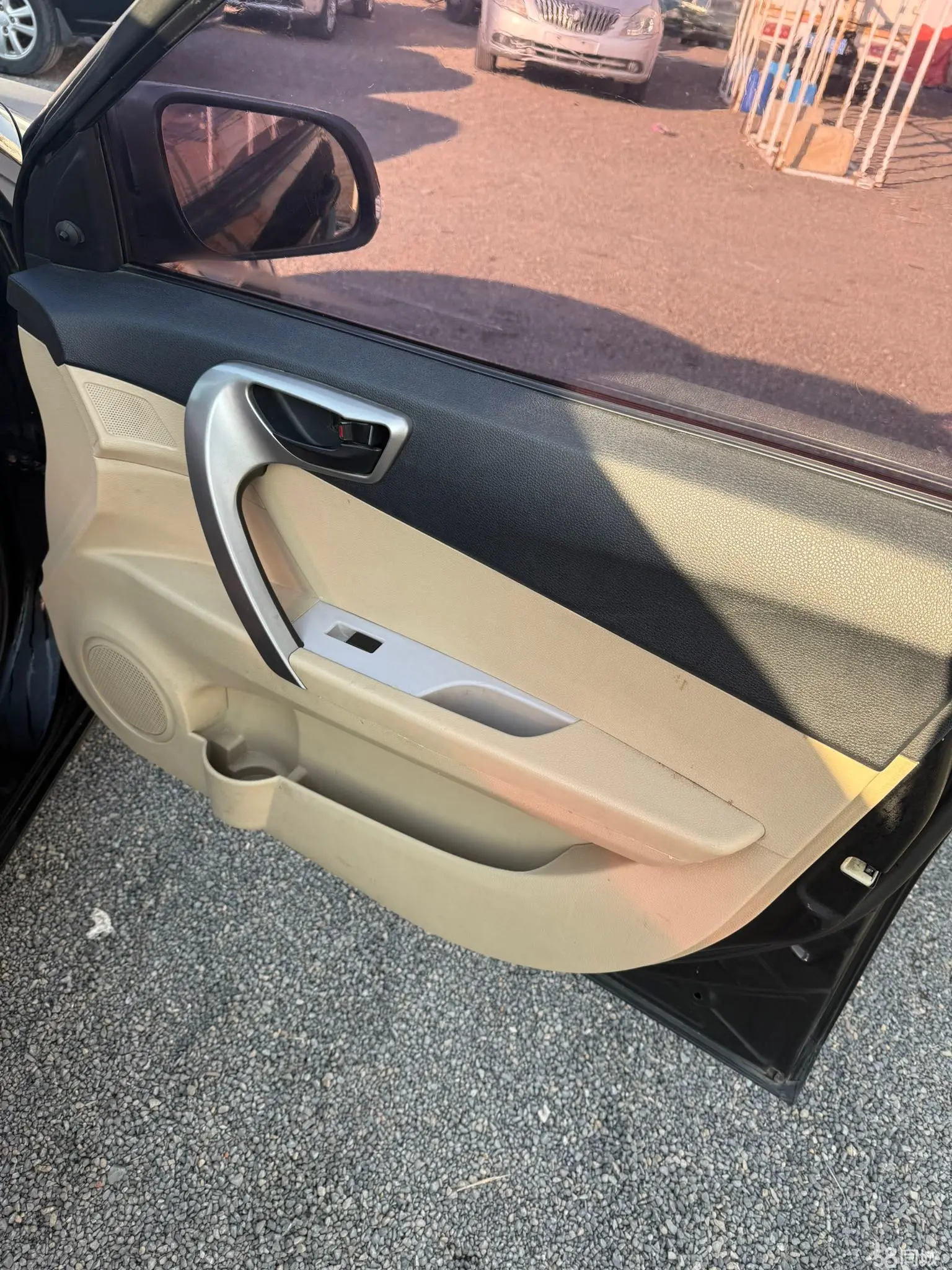 Soueast V5 Lingzhi 2012 #9 Soueast V5 Lingzhi 2012 car image #9