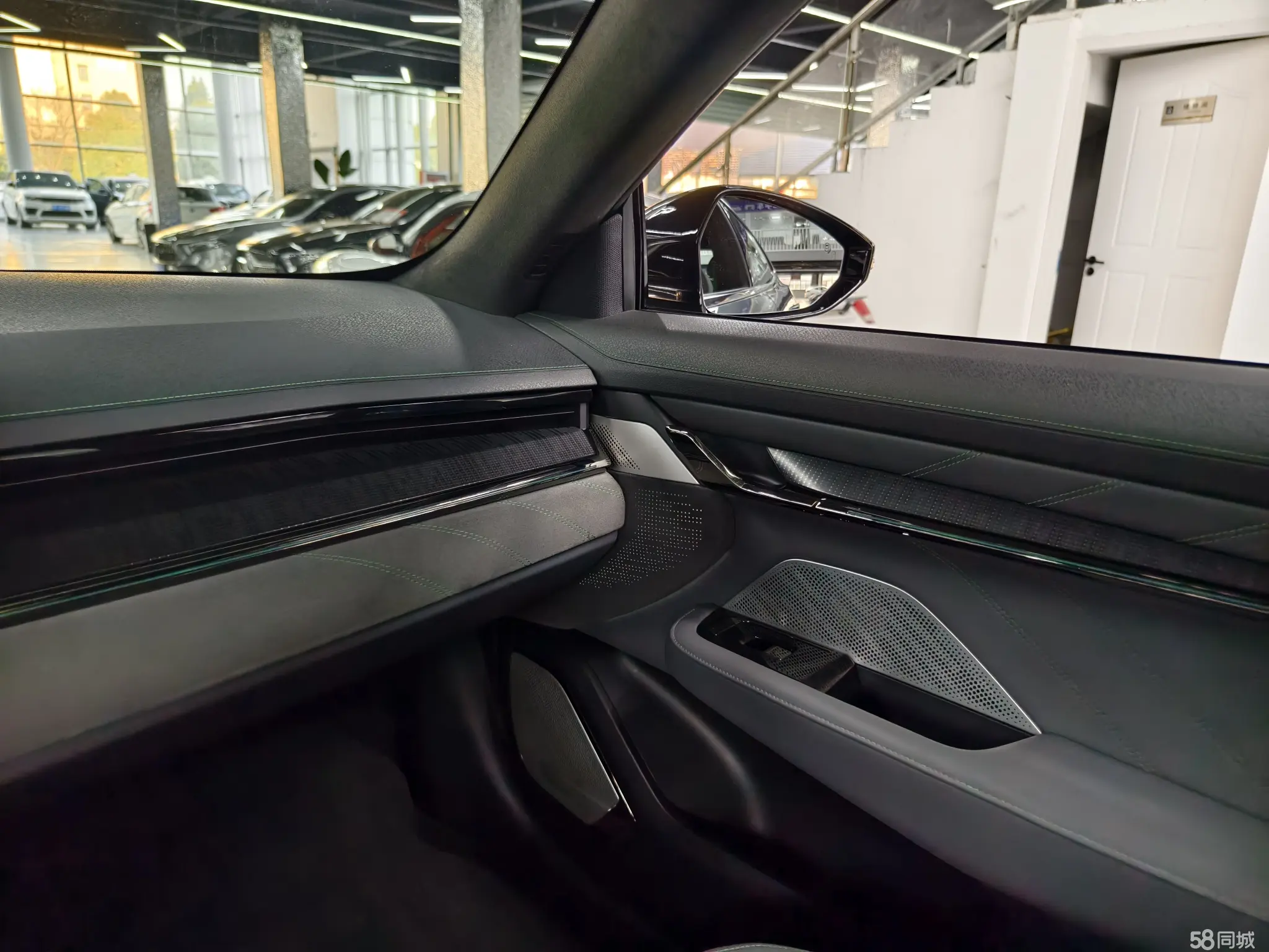 极氪 极氪001 2021 汽车图片 #9